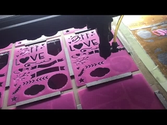 การตัดด้วยเลเซอร์บนกระดาษหิน